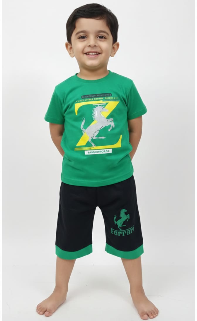 Printed green t-shirt and shorts