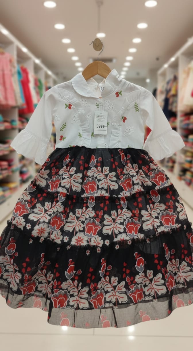 Lawn and jersey frock White and black printed colour